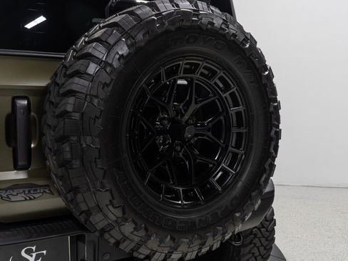 Used 2024 Ford Bronco Raptor w/ Interior Carbon Fiber Pack 6 image 27