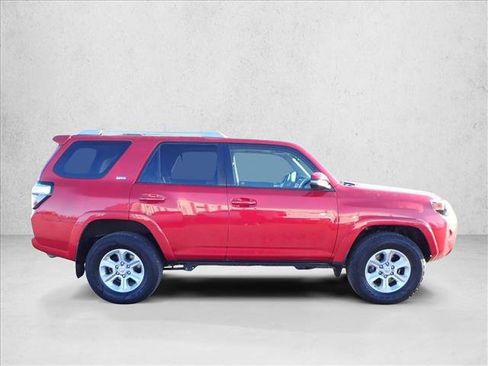 Used 2017 Toyota 4Runner SR5 Premium image 5