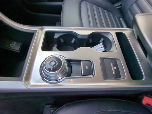 Certified 2024 Ford Edge SEL image 18