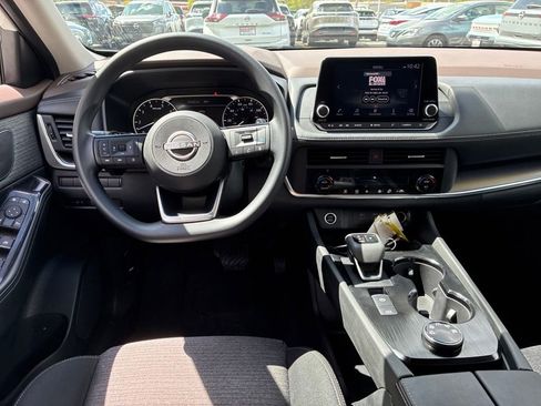 Certified 2023 Nissan Rogue SV AWD/4WD image 16