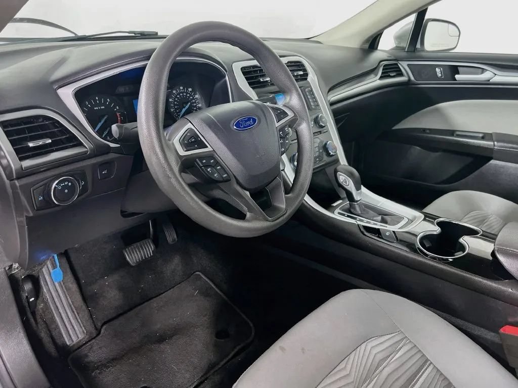 Used 2016 Ford Fusion S FWD image 10