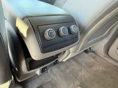 Used 2017 Chevrolet Traverse LT image 19