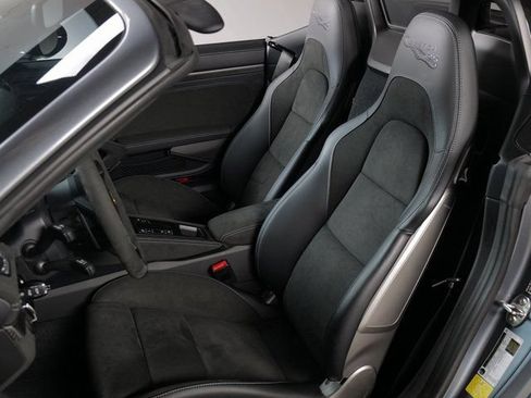 Certified 2025 Porsche 718 Boxster Spyder RS RWD image 5