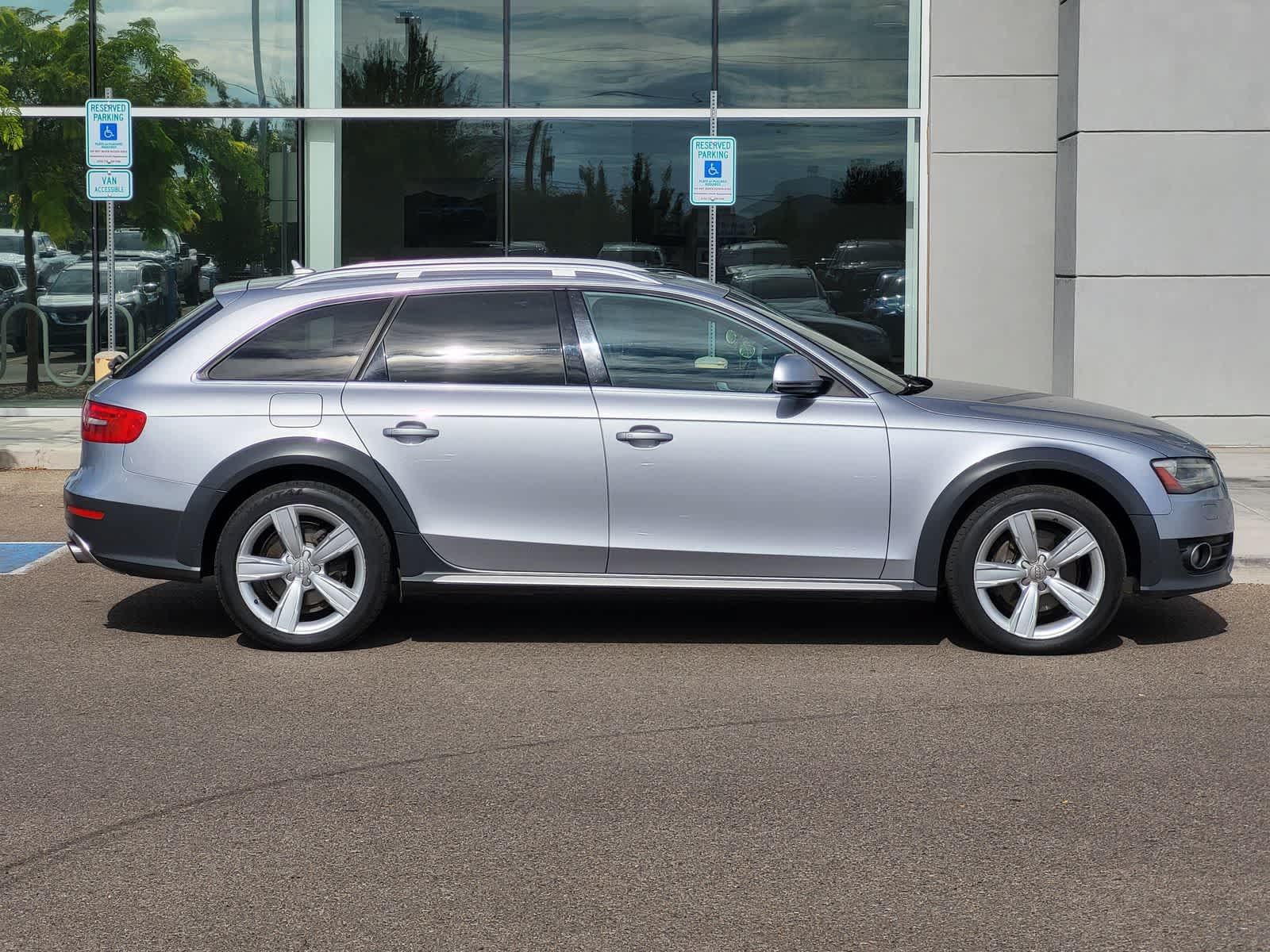 Used 2016 Audi A4 Premium AWD/4WD image 4