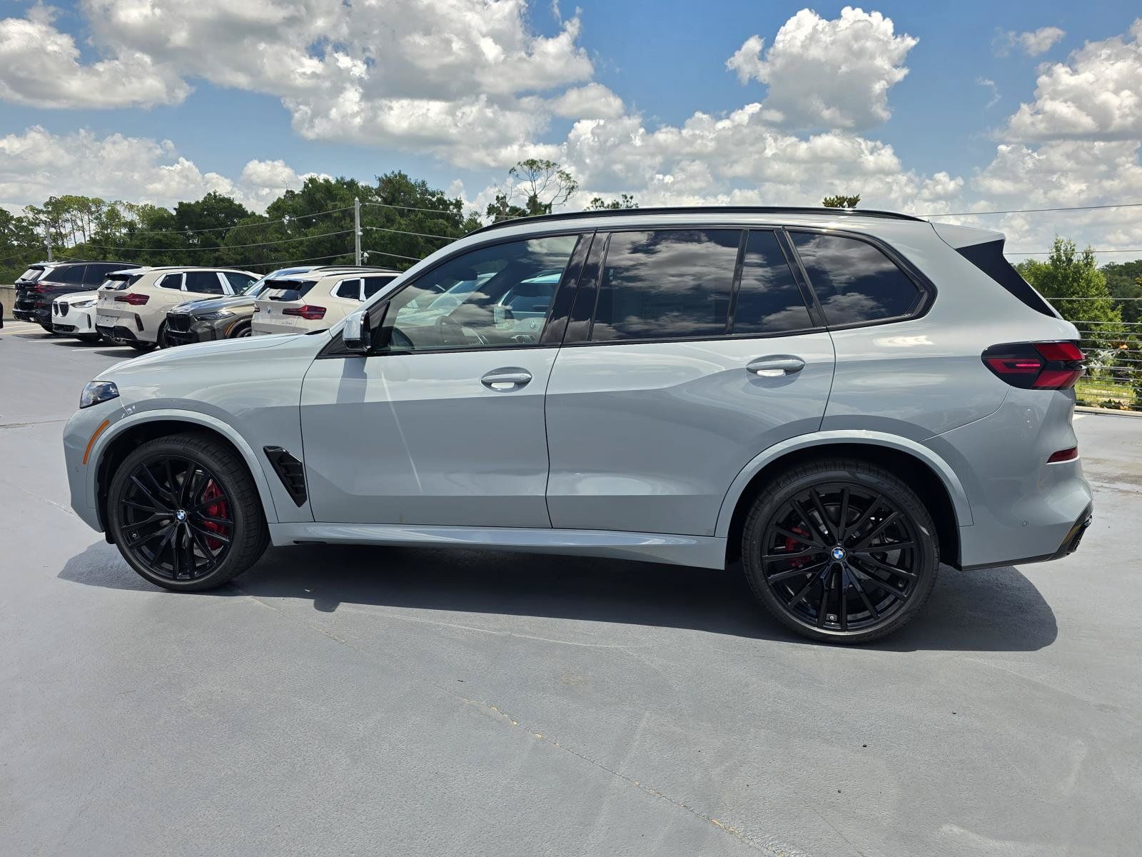 New 2026 BMW X5 sDrive40i w/ M Sport Package RWD image 6