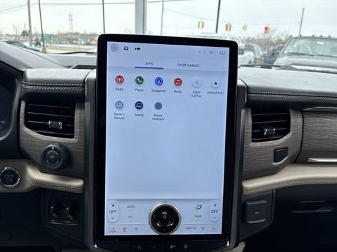 Certified 2024 Ford Expedition Limited image 33