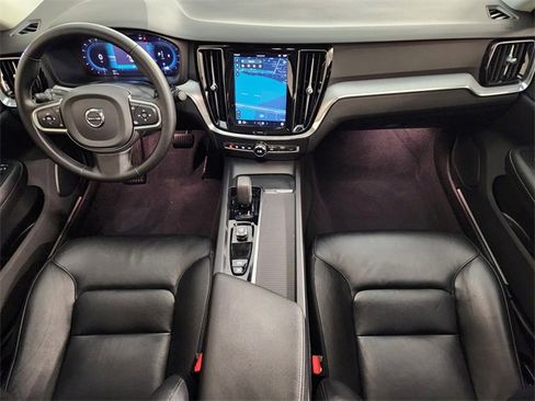 Used 2024 Volvo S60 B5 Core image 4