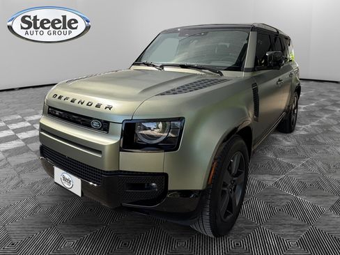 Used 2024 Land Rover Defender 130 X-Dynamic SE AWD/4WD image 1