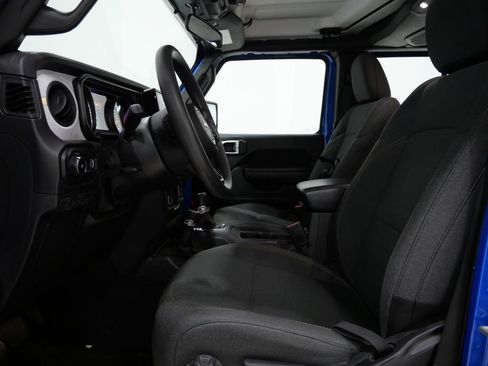 Used 2024 Jeep Wrangler Unlimited Sport AWD/4WD image 13
