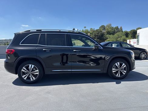 Used 2026 Mercedes-Benz GLB 250 image 4