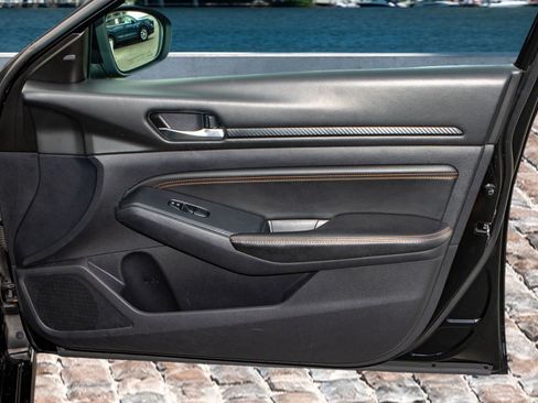 Used 2020 Nissan Altima 2.5 SR image 12