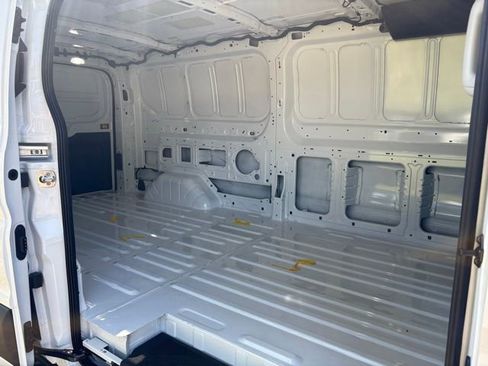 New 2025 Ford Transit 250 Low Roof image 23