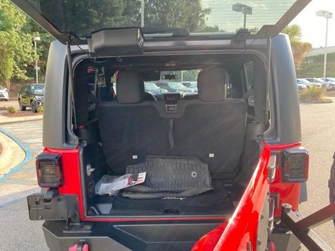 Used 2017 Jeep Wrangler Sport w/ Quick Order Package 24S AWD/4WD image 8