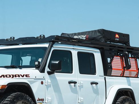 Used 2023 Jeep Gladiator Mojave w/ Cold Weather Group image 16