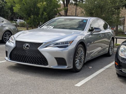 Used 2024 Lexus LS 500 RWD image 3