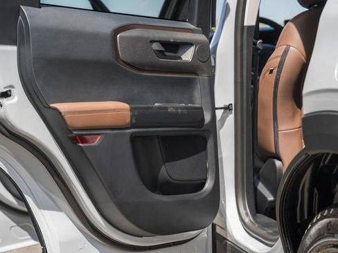 New 2026 Ford Bronco Sport Outer Banks w/ Outer Banks Tech Package+ AWD/4WD image 43