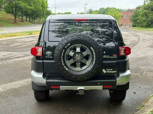Used 2007 Toyota FJ Cruiser 4WD image 6