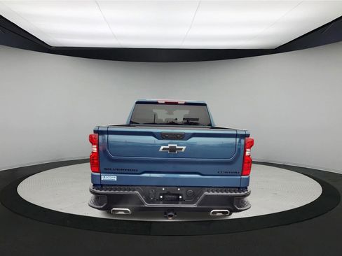 Used 2024 Chevrolet Silverado 1500 Custom Trail Boss w/ LPO, Dark Essentials Package image 7