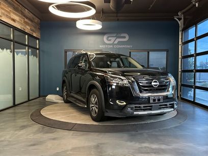 Used 2022 Nissan Pathfinder SL