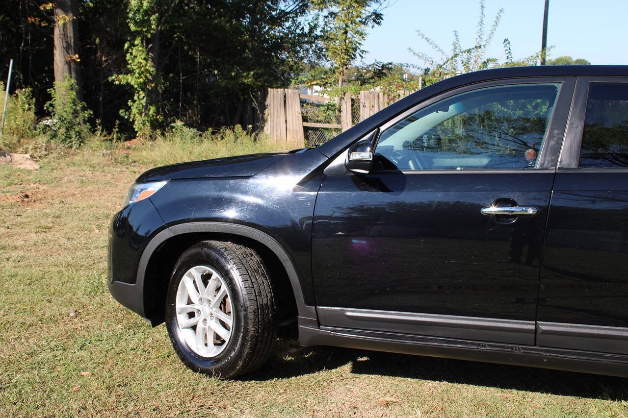 Used 2014 Kia Sorento LX FWD image 11