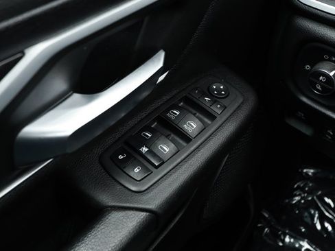Used 2022 RAM 1500 Big Horn AWD/4WD image 21