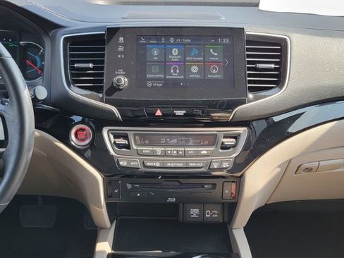 Used 2022 Honda Pilot Touring image 22