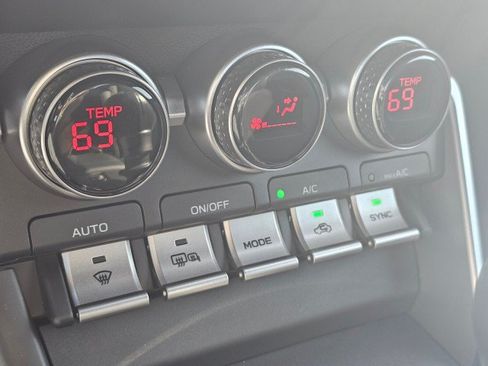Used 2025 Toyota GR86 Premium w/ Performance Package RWD image 29