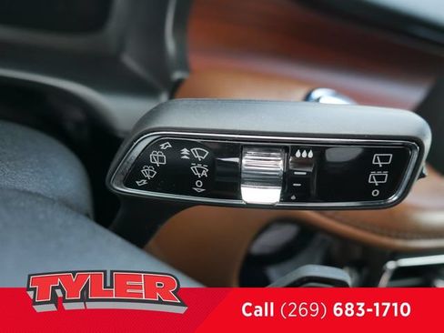 Used 2021 Lincoln Aviator Grand Touring w/ Equipment Group 302A AWD/4WD image 25