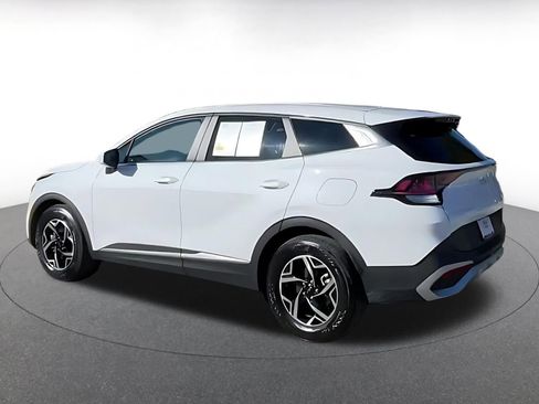 Used 2025 Kia Sportage LX image 10