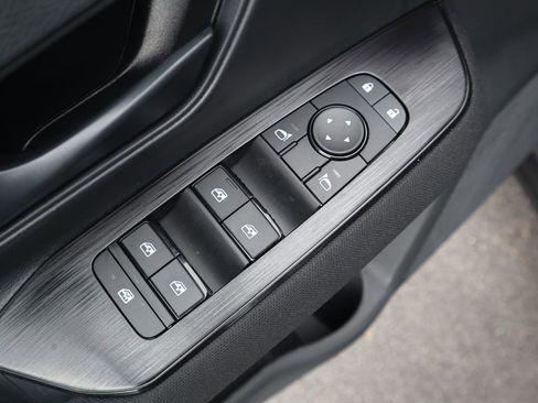 New 2026 Nissan Kicks S image 17