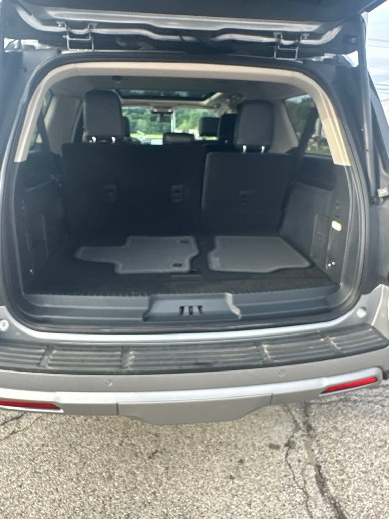 Used 2024 Ford Expedition Max XLT AWD/4WD image 18