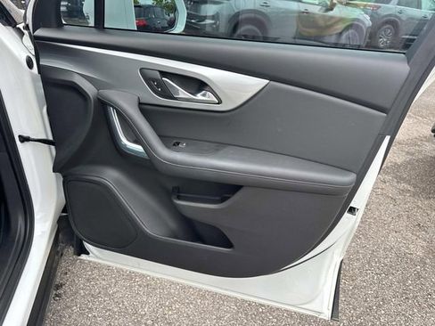 Used 2020 Chevrolet Blazer LT FWD image 24