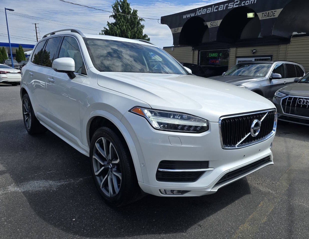 Used 2019 Volvo XC90 T6 Momentum w/ Advanced Package AWD/4WD image 1
