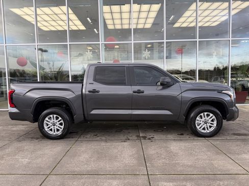 Used 2025 Toyota Tundra SR5 image 9