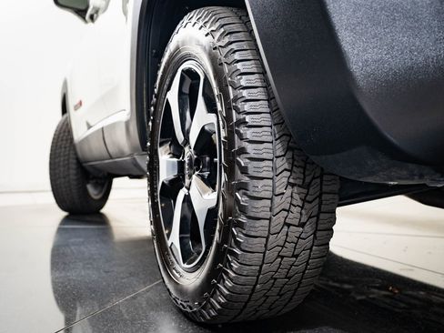 Used 2022 Jeep Renegade Trailhawk image 40