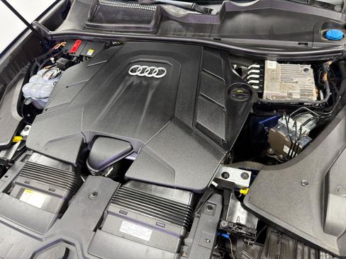Used 2021 Audi Q8 Premium Plus w/ Premium Plus Package AWD/4WD image 36