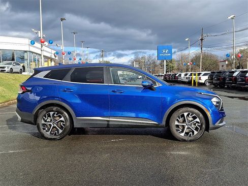 Used 2023 Kia Sportage EX image 8