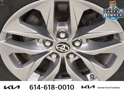 Used 2021 Toyota Sienna LE image 13