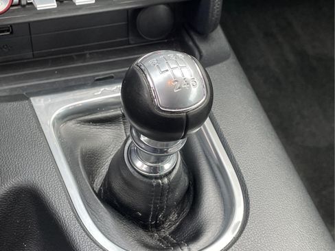 Used 2018 Ford Mustang GT Premium RWD image 26