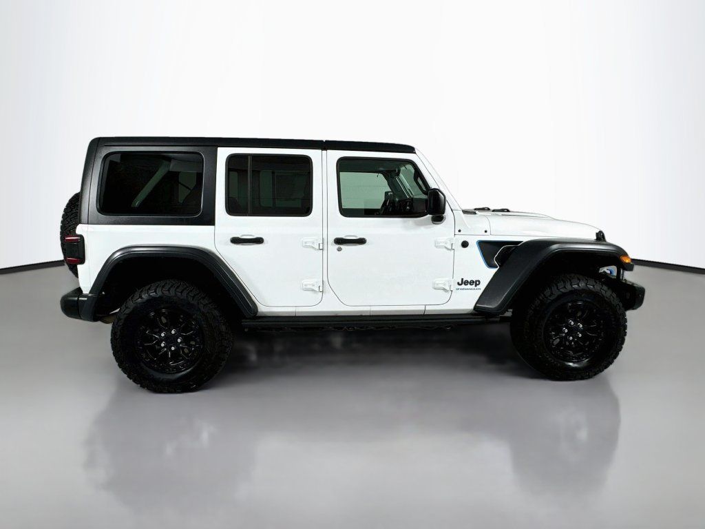 Used 2023 Jeep Wrangler Unlimited Rubicon 4xe AWD/4WD image 6
