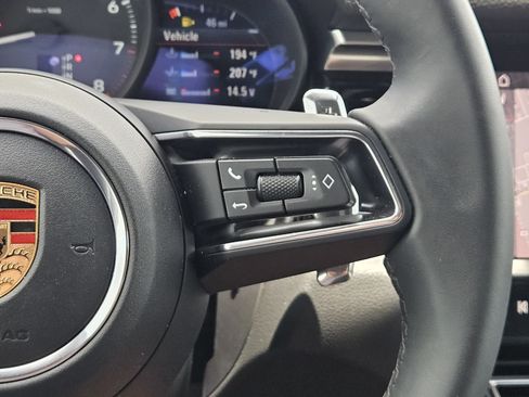 Certified 2026 Porsche Macan AWD/4WD image 27