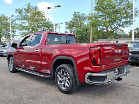 Used 2024 GMC Sierra 1500 SLT w/ SLT Premium Plus Package AWD/4WD image 10