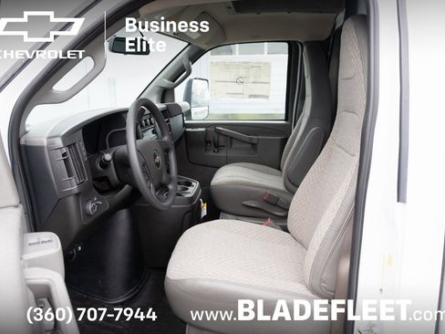 New 2024 Chevrolet Express 3500 w/ Power Convenience Package image 20