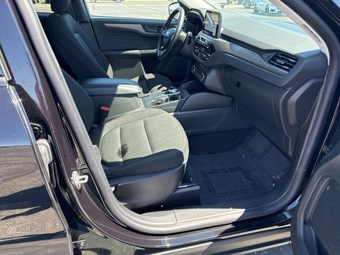 Used 2025 Ford Escape Active w/ Cold Weather Package AWD/4WD image 21