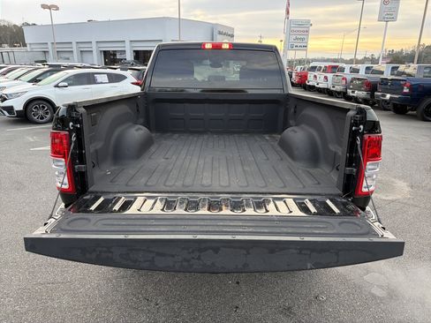 Used 2024 RAM 2500 Big Horn w/ Bed Utility Group image 19