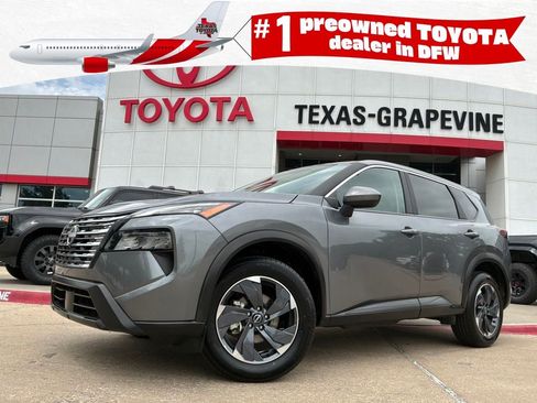 Used 2025 Nissan Rogue SV FWD image 1