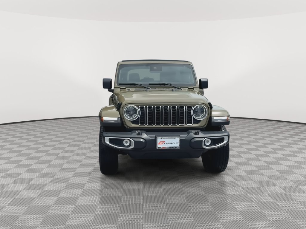 Used 2025 Jeep Wrangler Unlimited Sahara w/ Safety Group AWD/4WD image 4