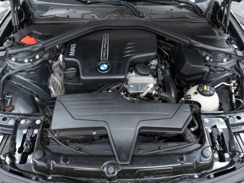 Used 2015 BMW 328i xDrive Wagon image 9