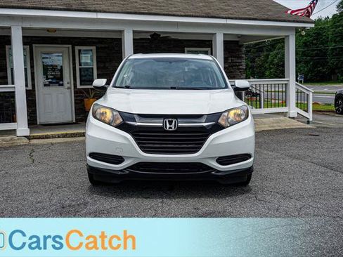 Used 2018 Honda HR-V LX image 11