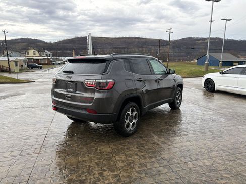 Used 2022 Jeep Compass Trailhawk image 8